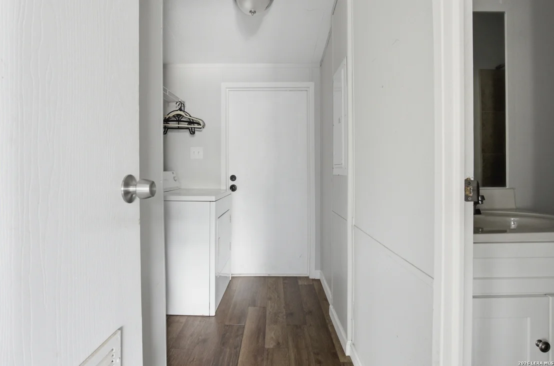 Photo of 1105 WALNUT ST