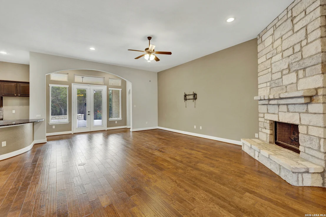 Photo of 8310 Garden Arbor