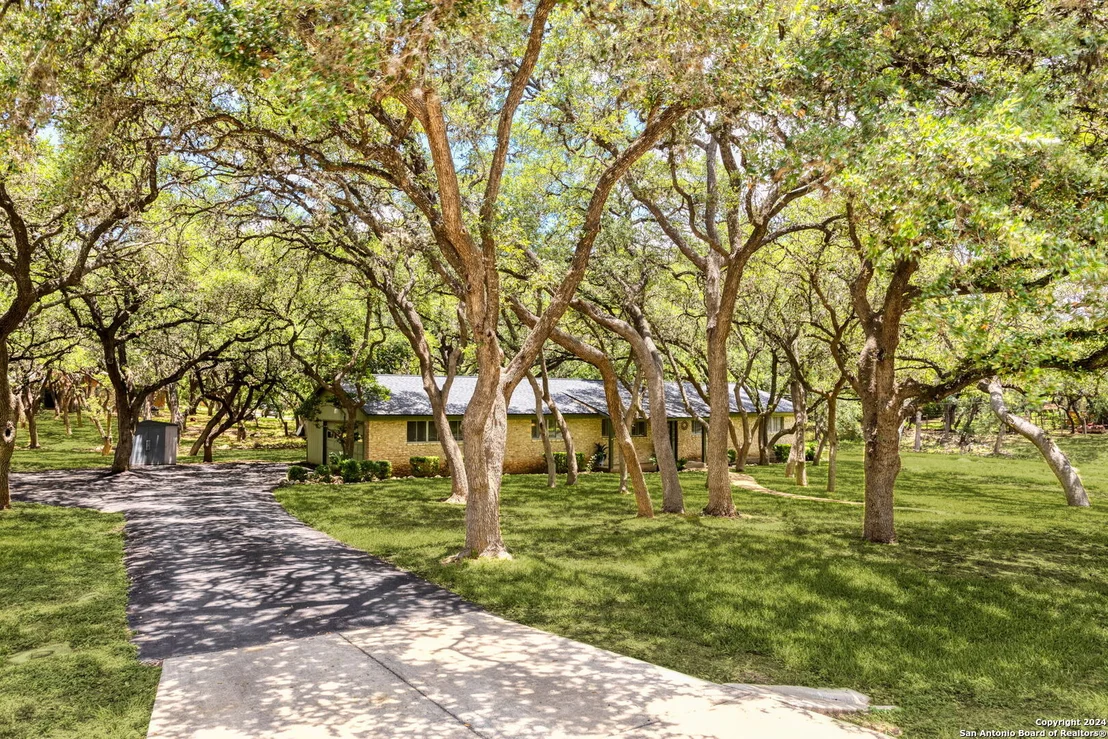 Photo of 239 Donella Dr