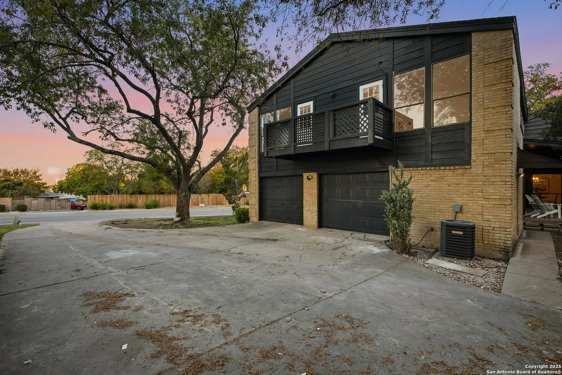 Photo of 6302 Cypress