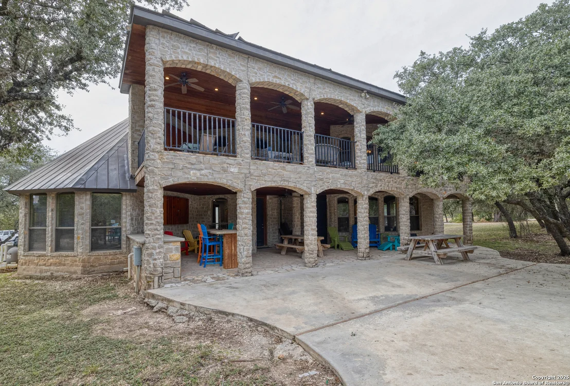 Photo of 241 Mountain Laurel