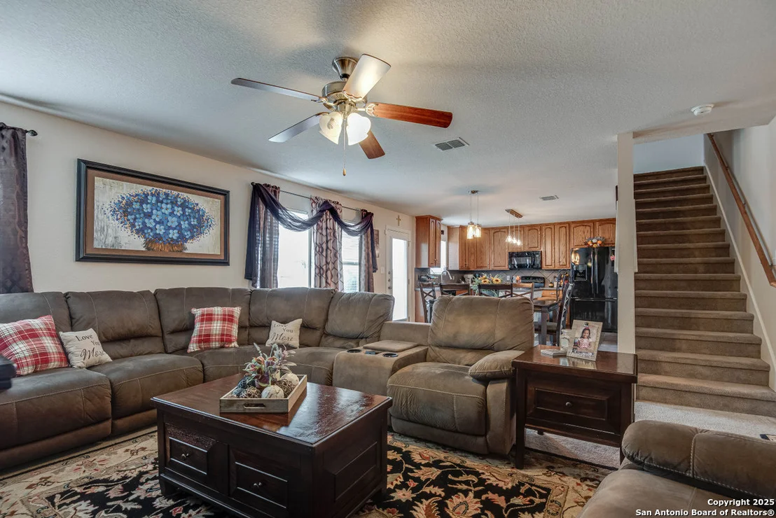 Photo of 2727 Thunder Gulch
