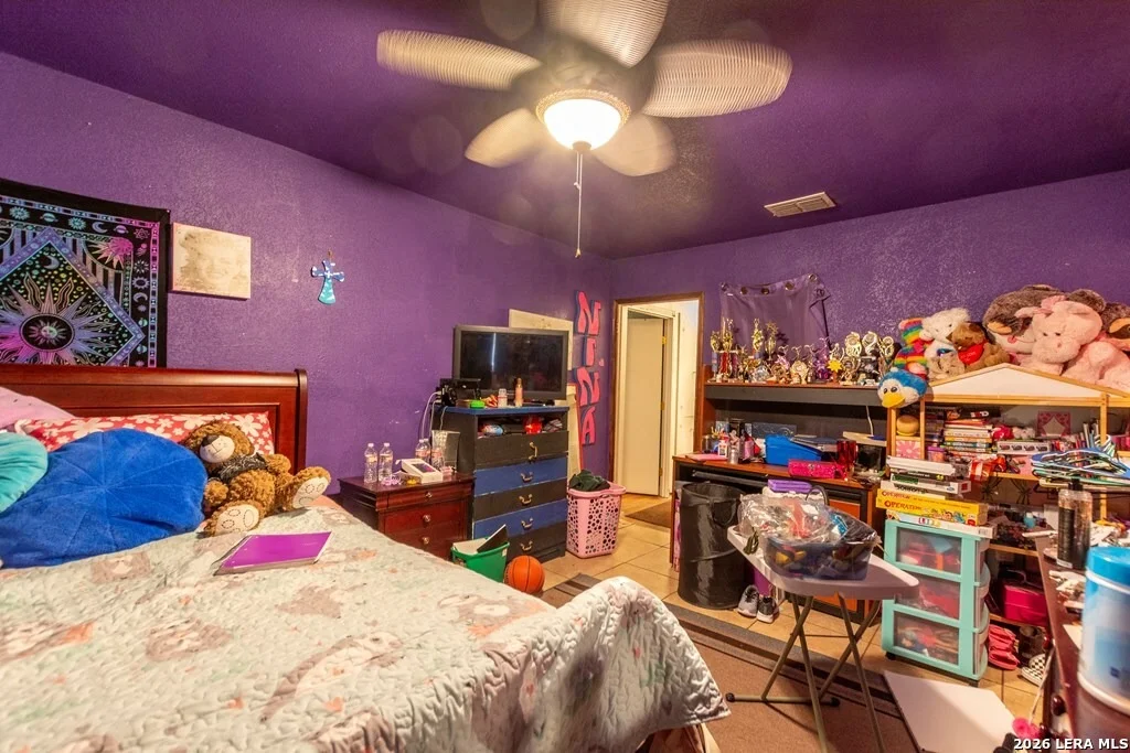 Photo of 546 Blanco