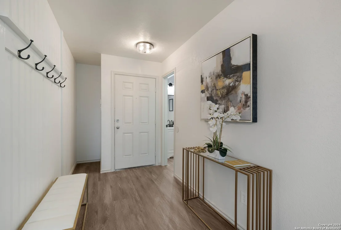 Photo of 8902 Catkin Meadow