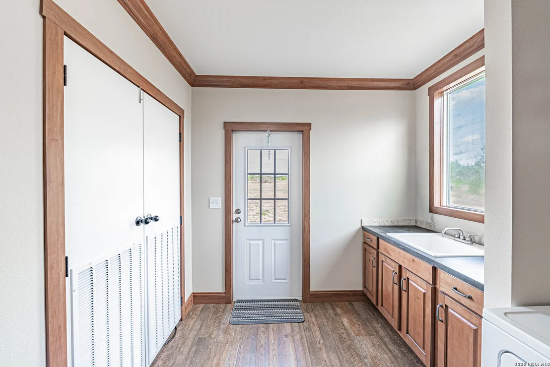 Photo of 819 County Road 356
