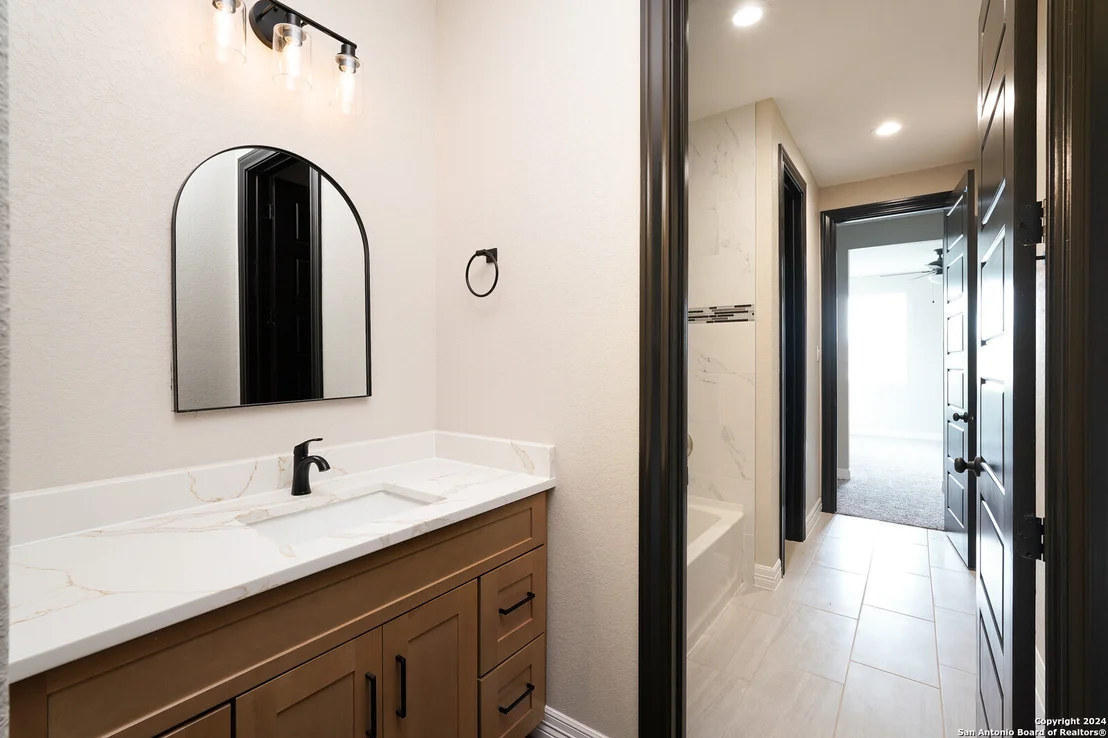 Photo of 24422 Canyon Row