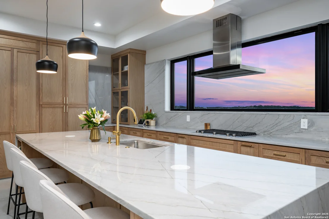 Photo of 9539 Lenox Hill
