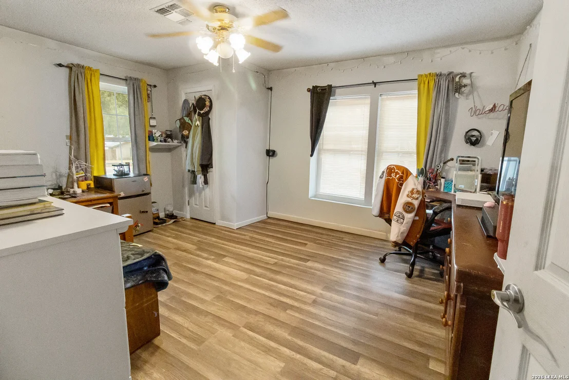 Photo of 34 Encino Loma