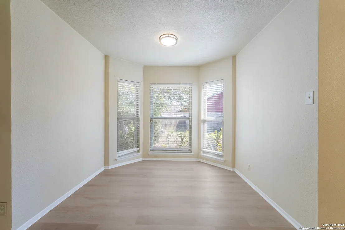 Photo of 9751 Cylburn