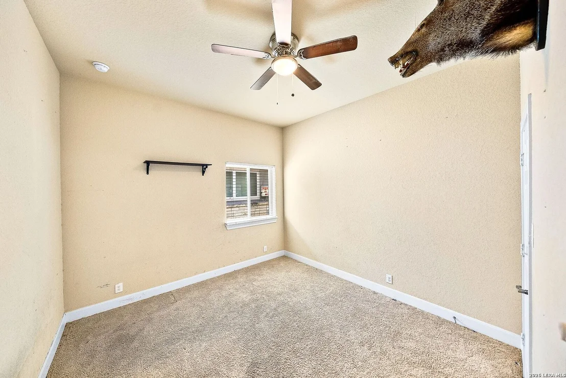 Photo of 11812 Field Bend