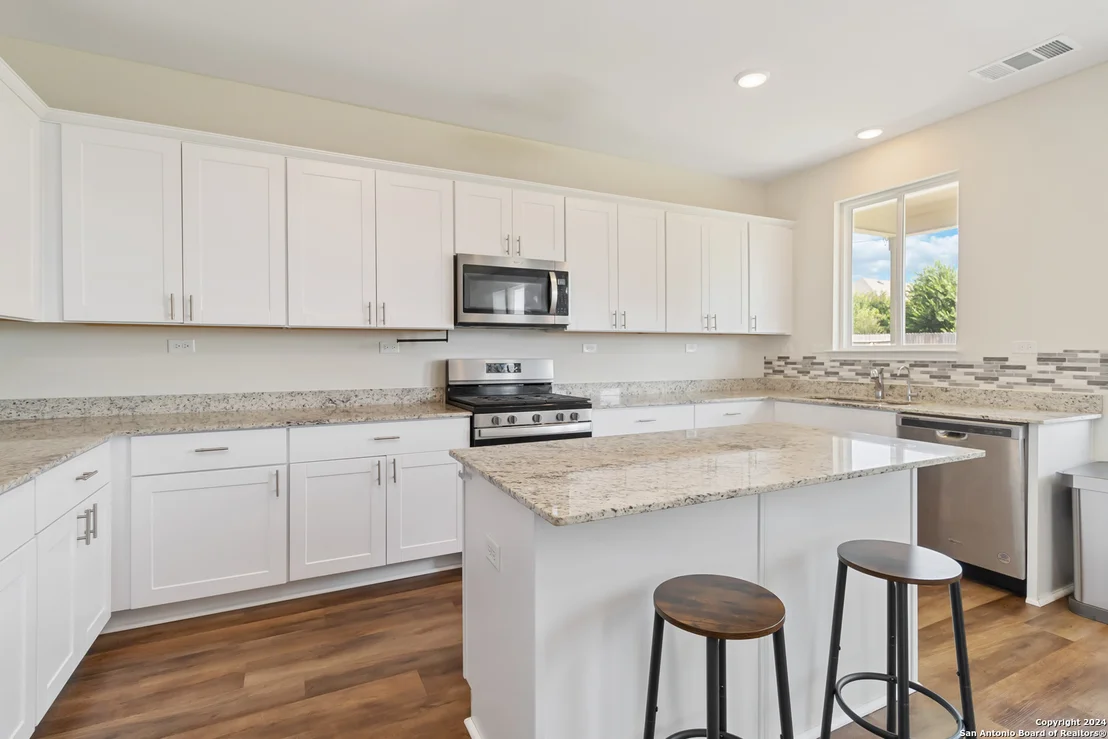 Photo of 13123 SENDERO ROBLE
