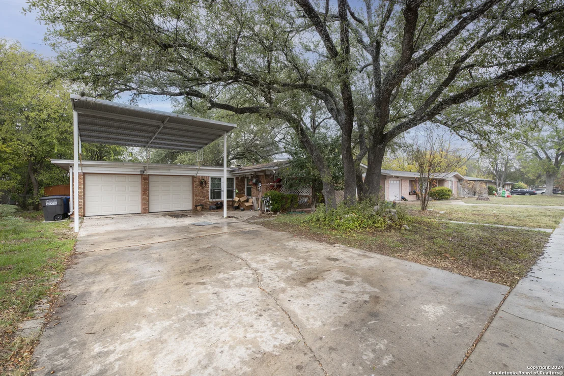 Photo of 4627 LYCEUM DR