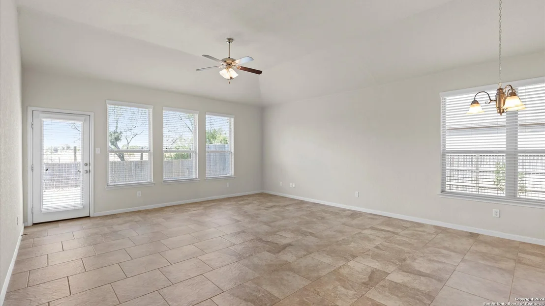 Photo of 520 MEADOW WIND