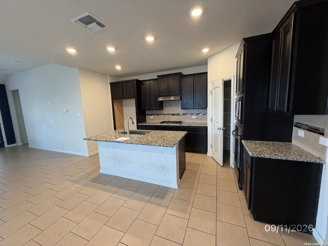 Photo of 2285 Windswept way