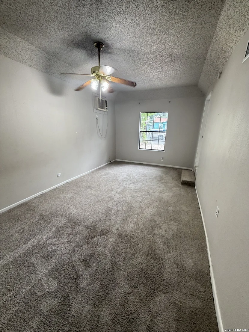 Photo of 662 Brunswick Blvd