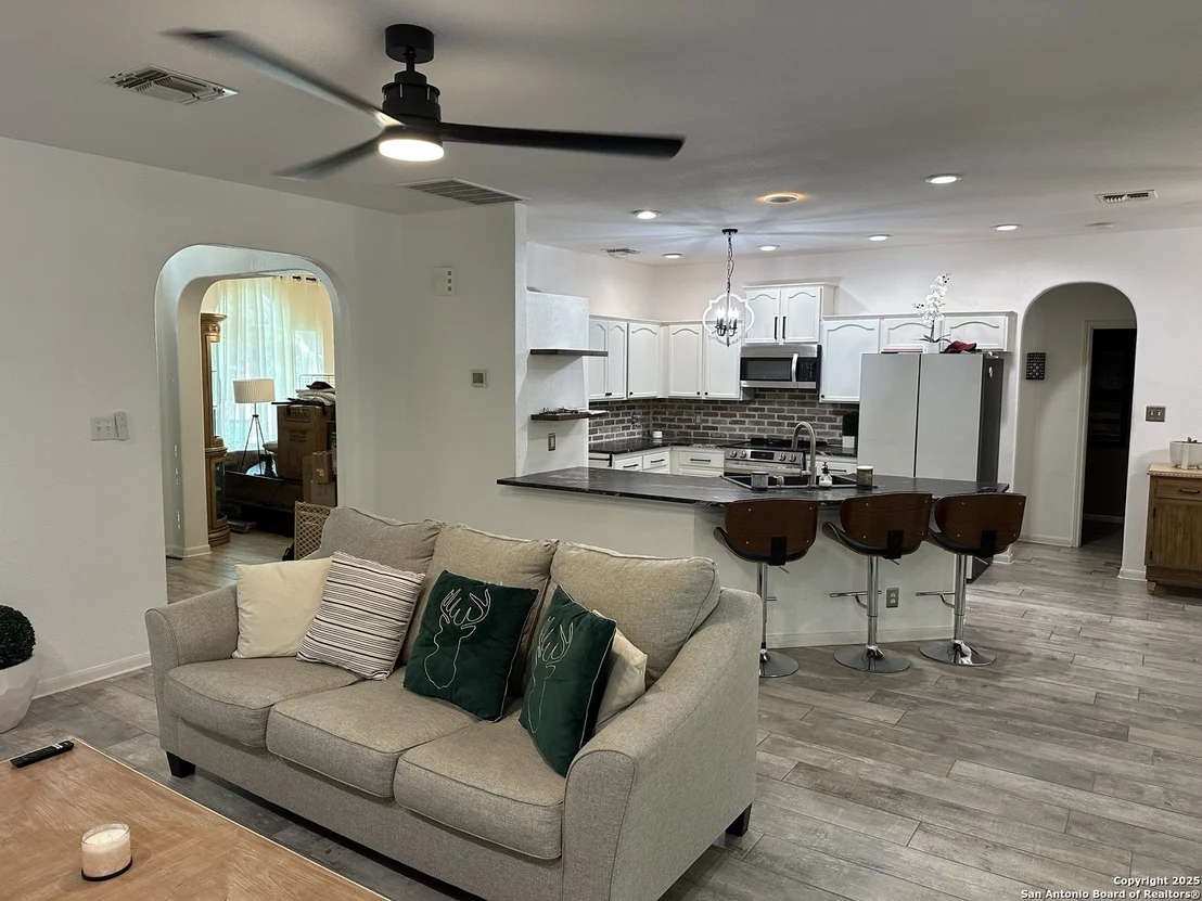 Photo of 9506 willow hollow