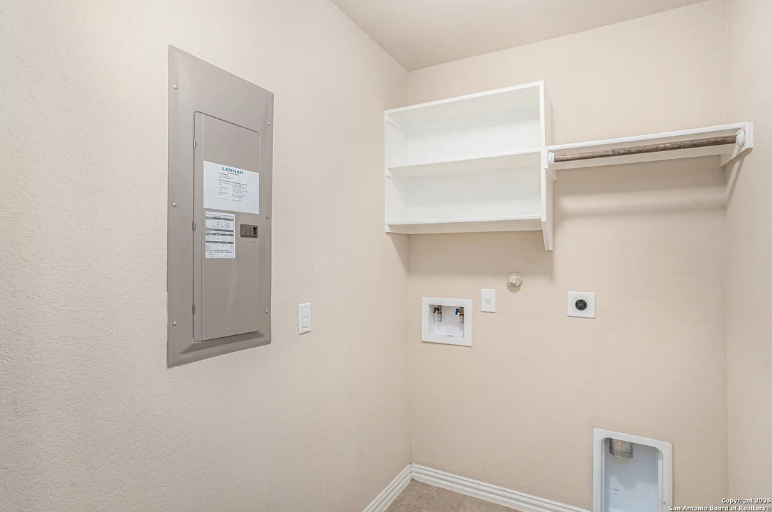 Photo of 466 Meadow Wind