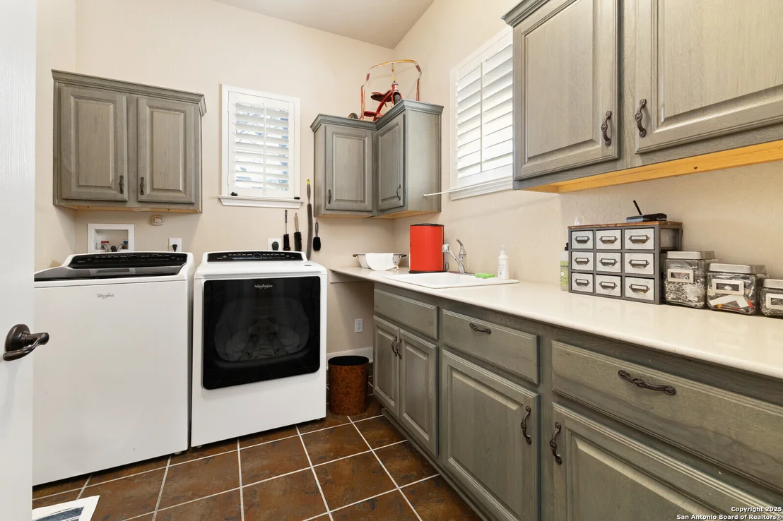 Photo of 436 hidden springs