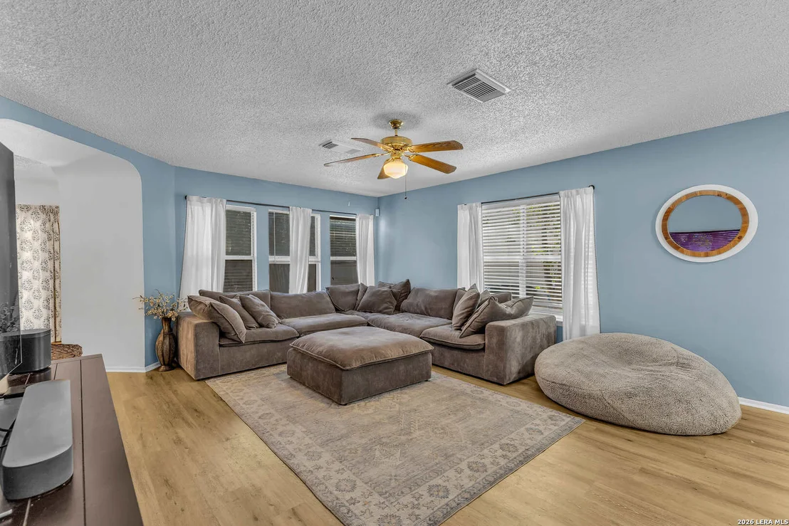 Photo of 8218 Laurel Bnd
