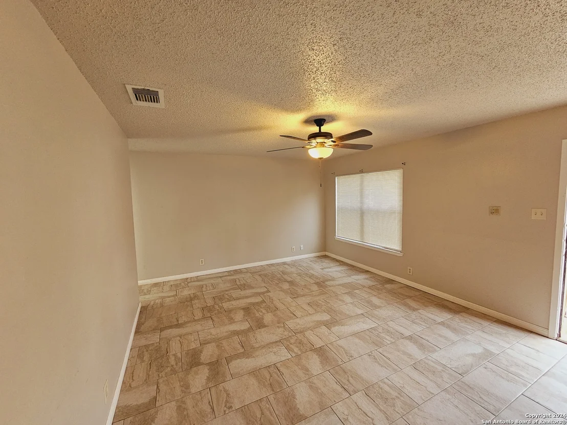 Photo of 12923 maple park