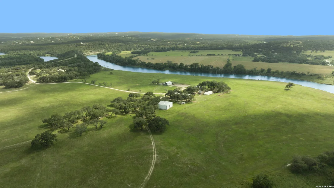 Photo of 325 RIVER RDG