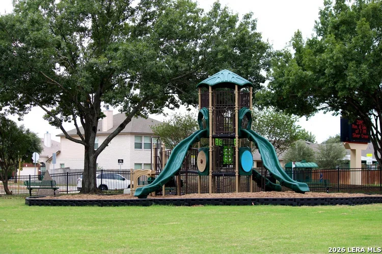 Photo of 9027 Timber Laurel