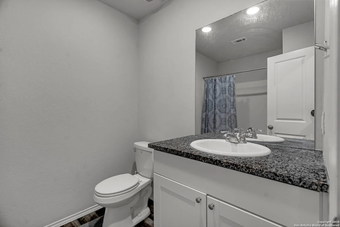 Photo of 4211 VOLCANO WAY