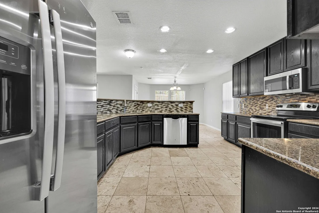 Photo of 611 PARK PT