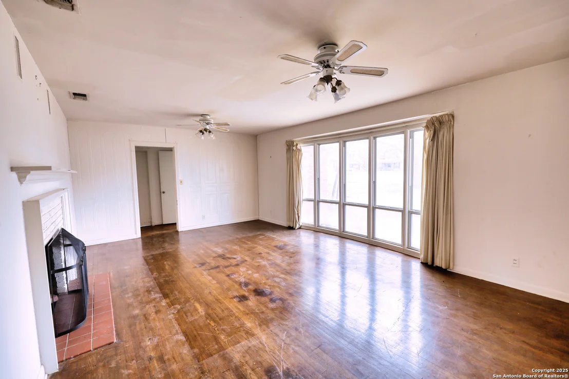 Photo of 728 N Getty St.