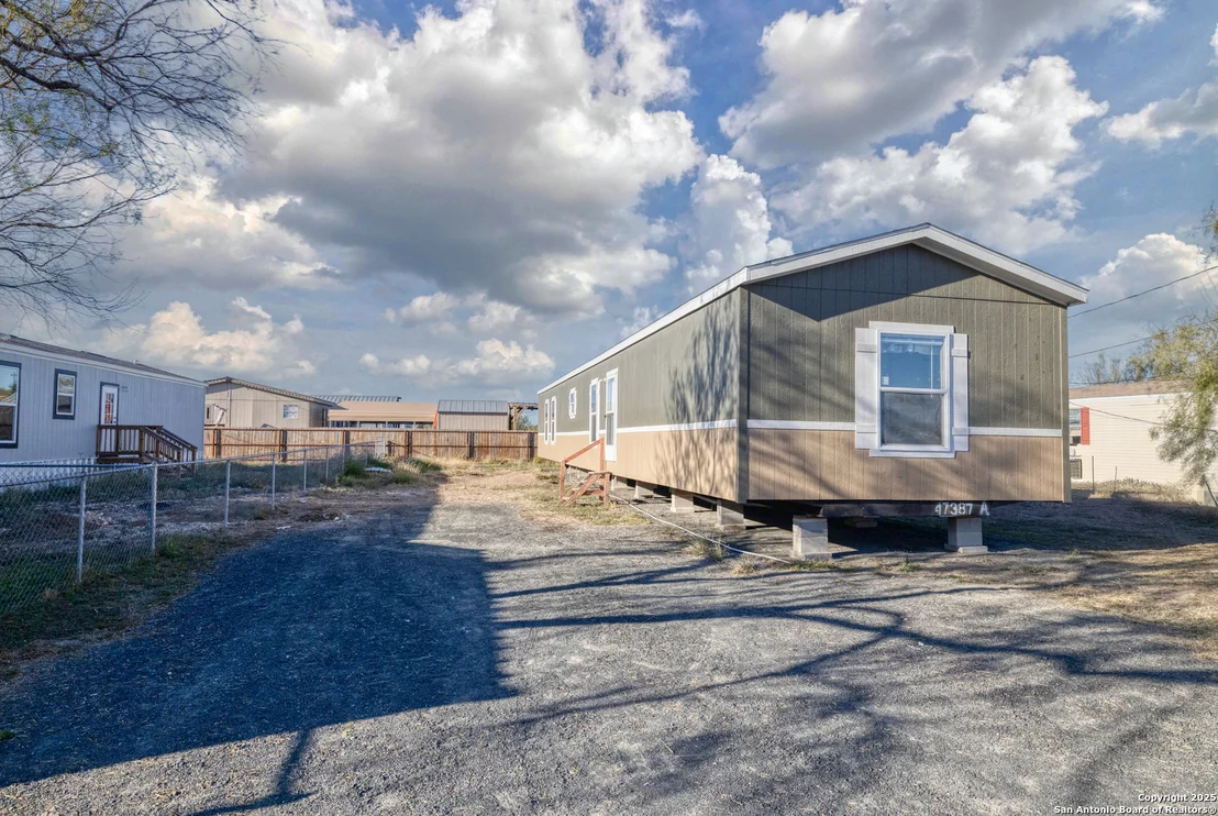 Photo of 138 Senisa Drive