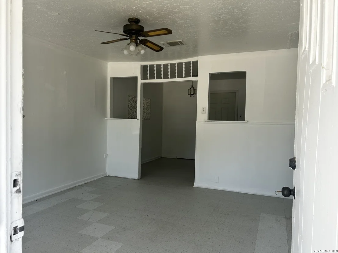 Photo of 1449 Juanita Dr