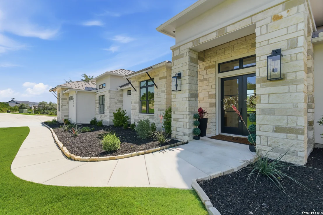 Photo of 9815 Midsomer Pl