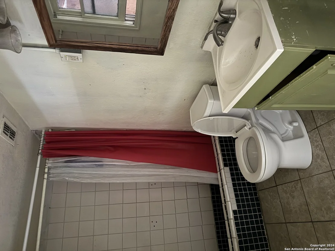 Photo of 527 sharmain PL