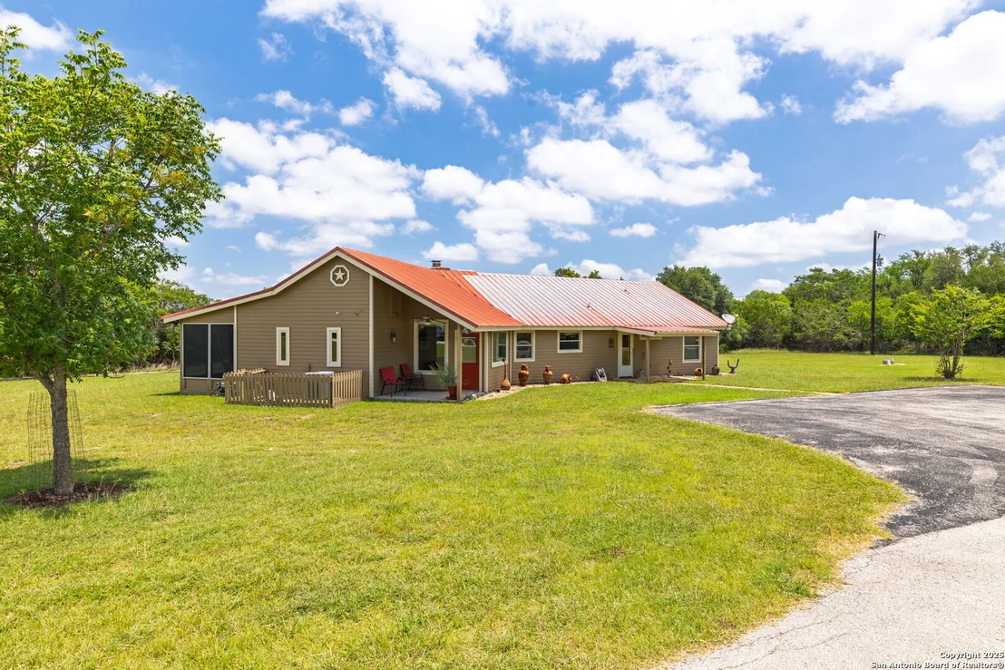 Photo of 479 Park Rd 23