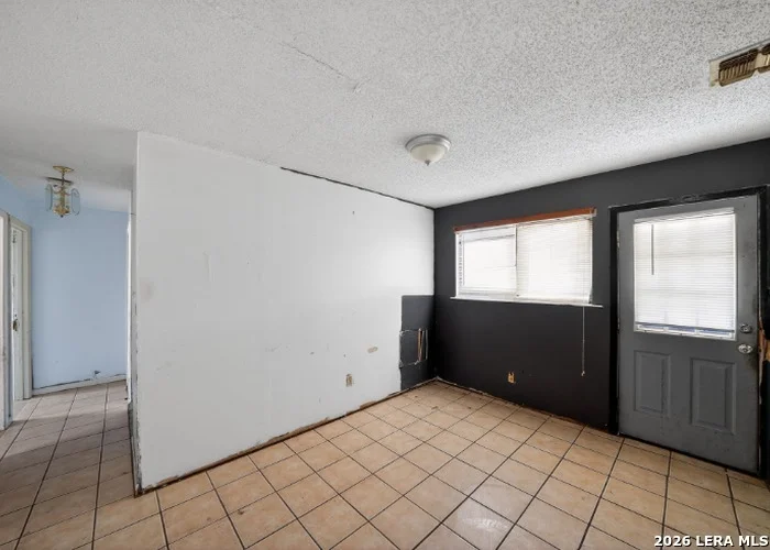 Photo of 2203 COLONY DR