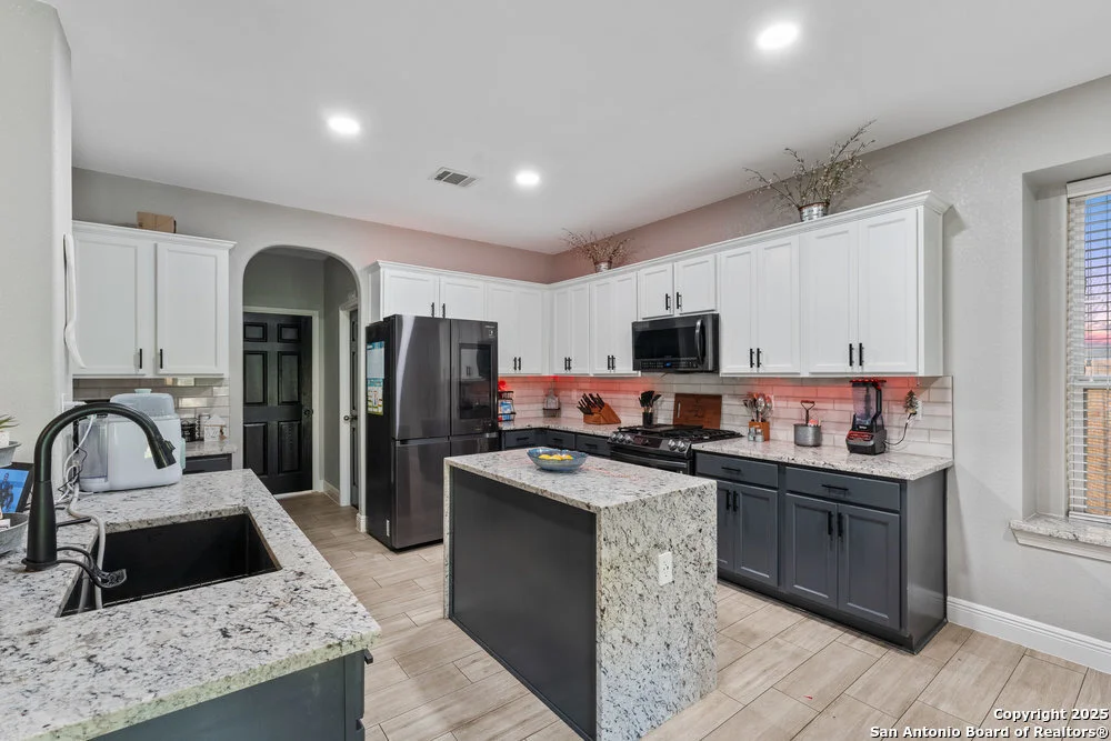 Photo of 2206 Dewey Pt