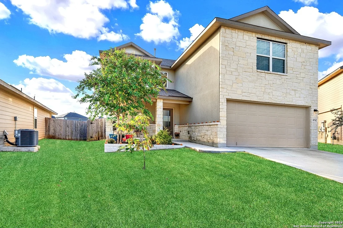 Photo of 8702 Addison Rdg