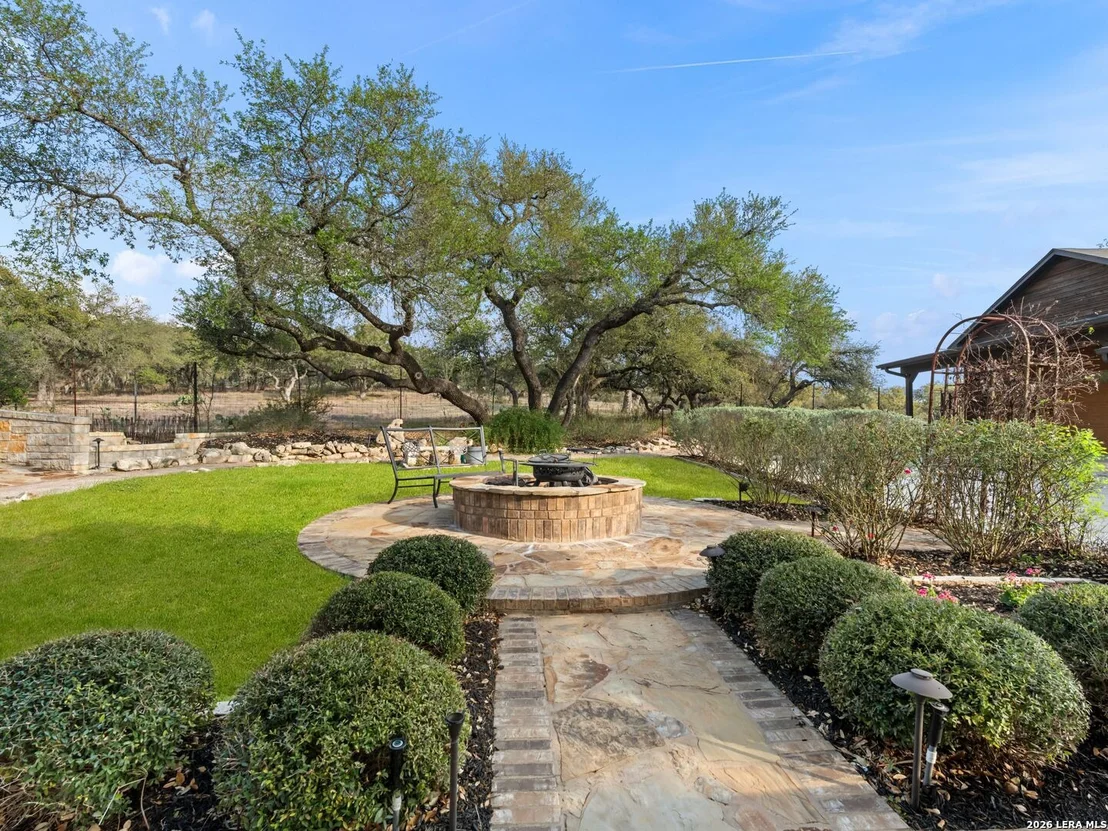 Photo of 1146 VICTORIA LN