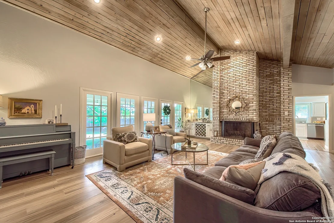 Photo of 13402 Vista Del Mar