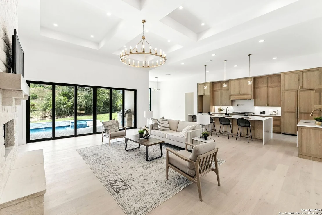 Photo of 10302 Kendall Canyon