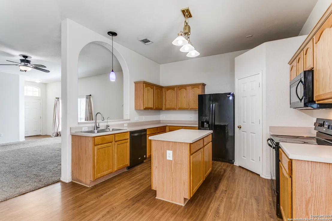 Photo of 2154 HIDDEN MDW
