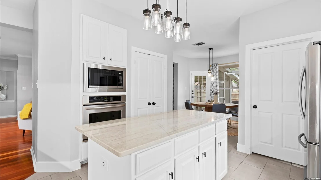 Photo of 1158 Bluff Forest