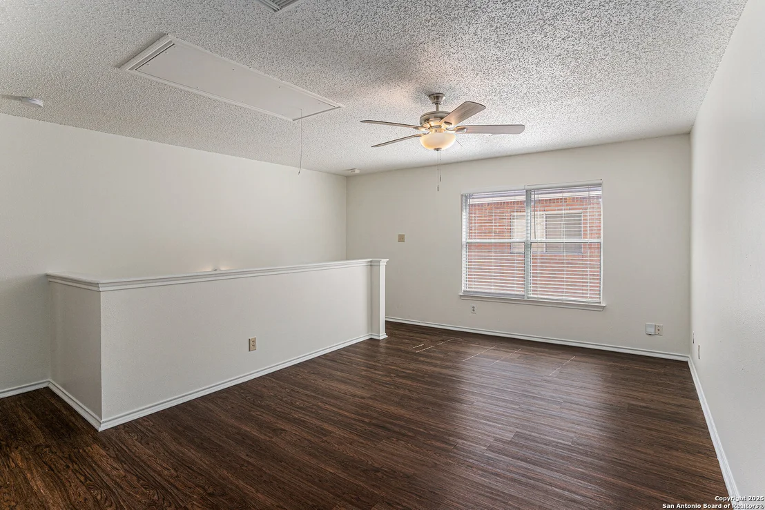 Photo of 8447 Mannington