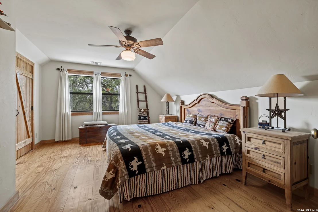 Photo of 957 Cedar Hills