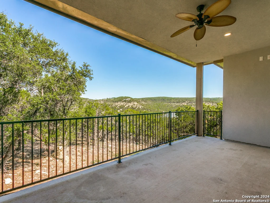 Photo of 929 MOONLIGHT DR