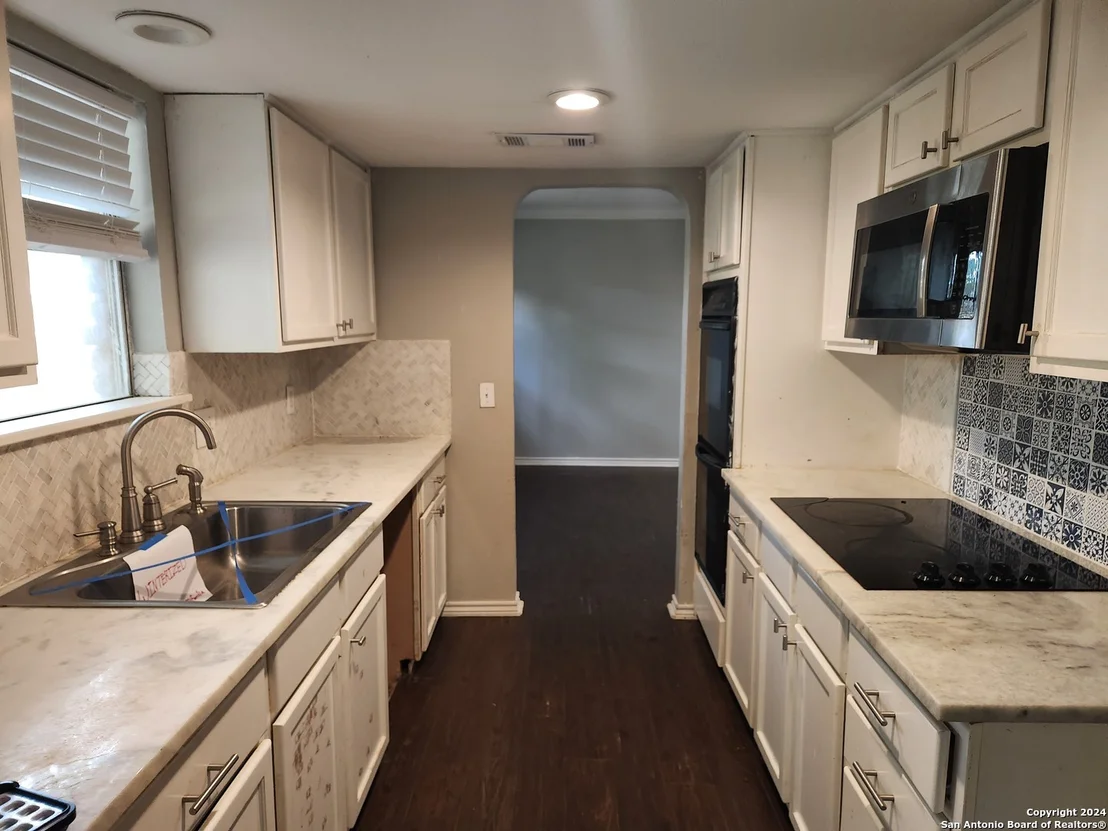 Photo of 327 MADRID DR