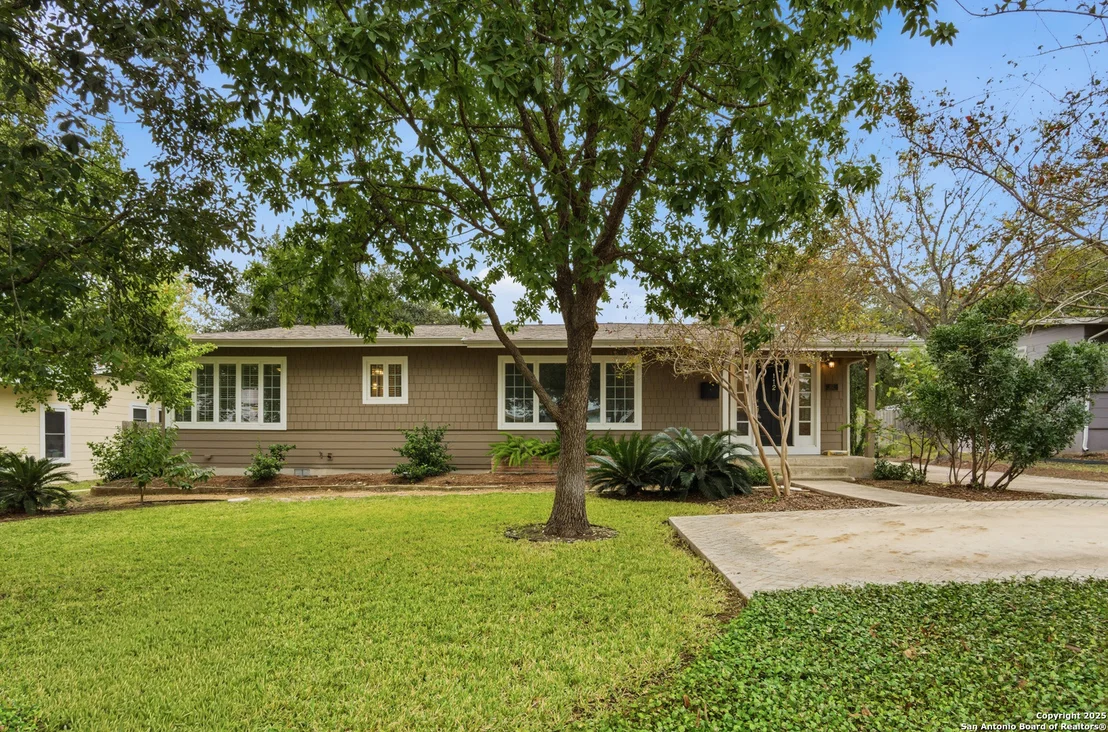 Photo of 112 Lyman
