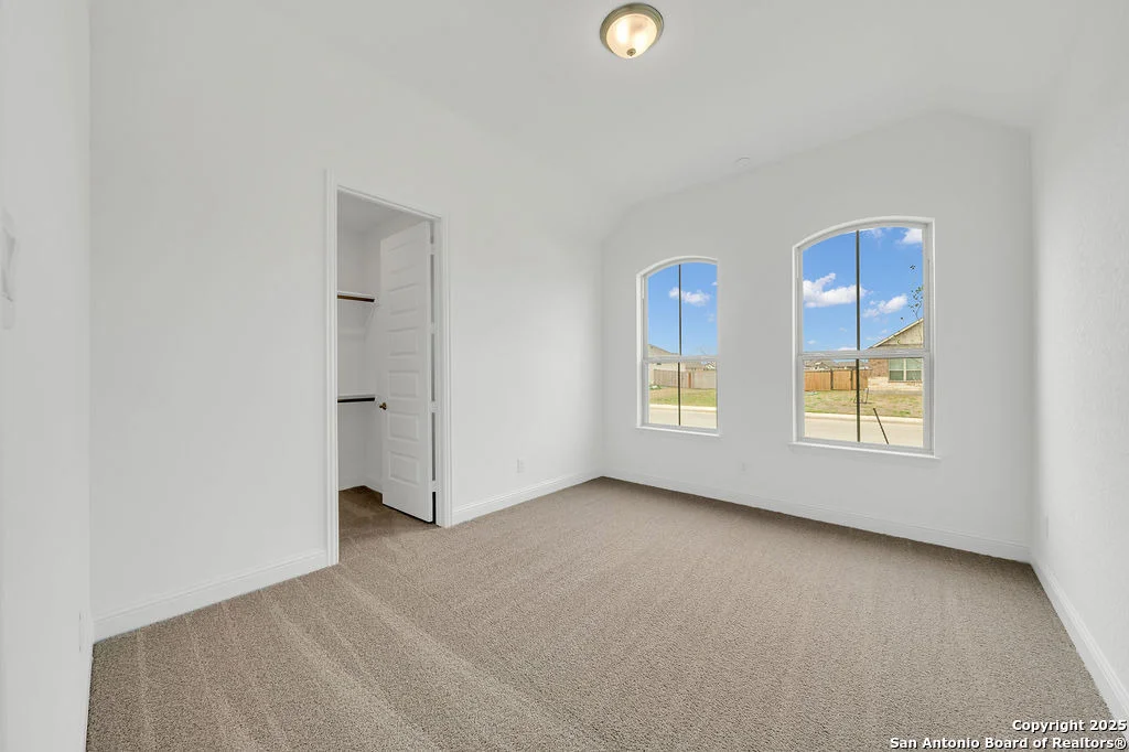 Photo of 5306 Guston Hall