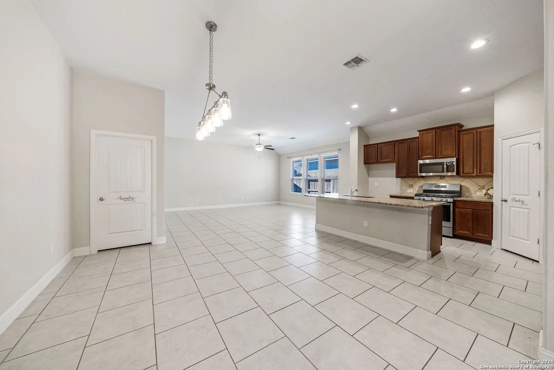 Photo of 3911 BRAZOS BEND