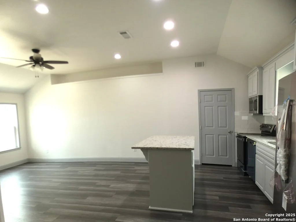 Photo of 506 Hillside Drive